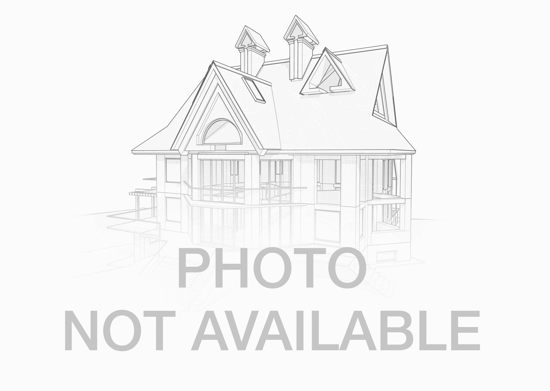 1235 S Prairie Avenue 